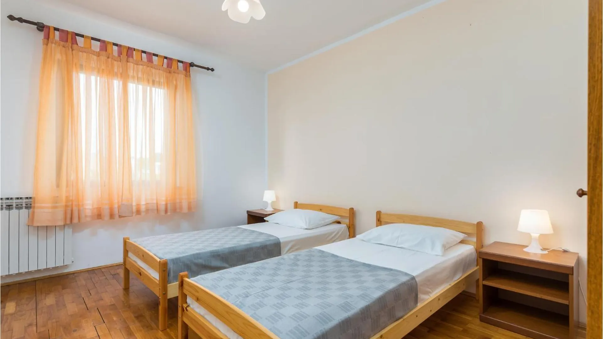 4 Bedroom Pet Friendly Apartment In Fazana