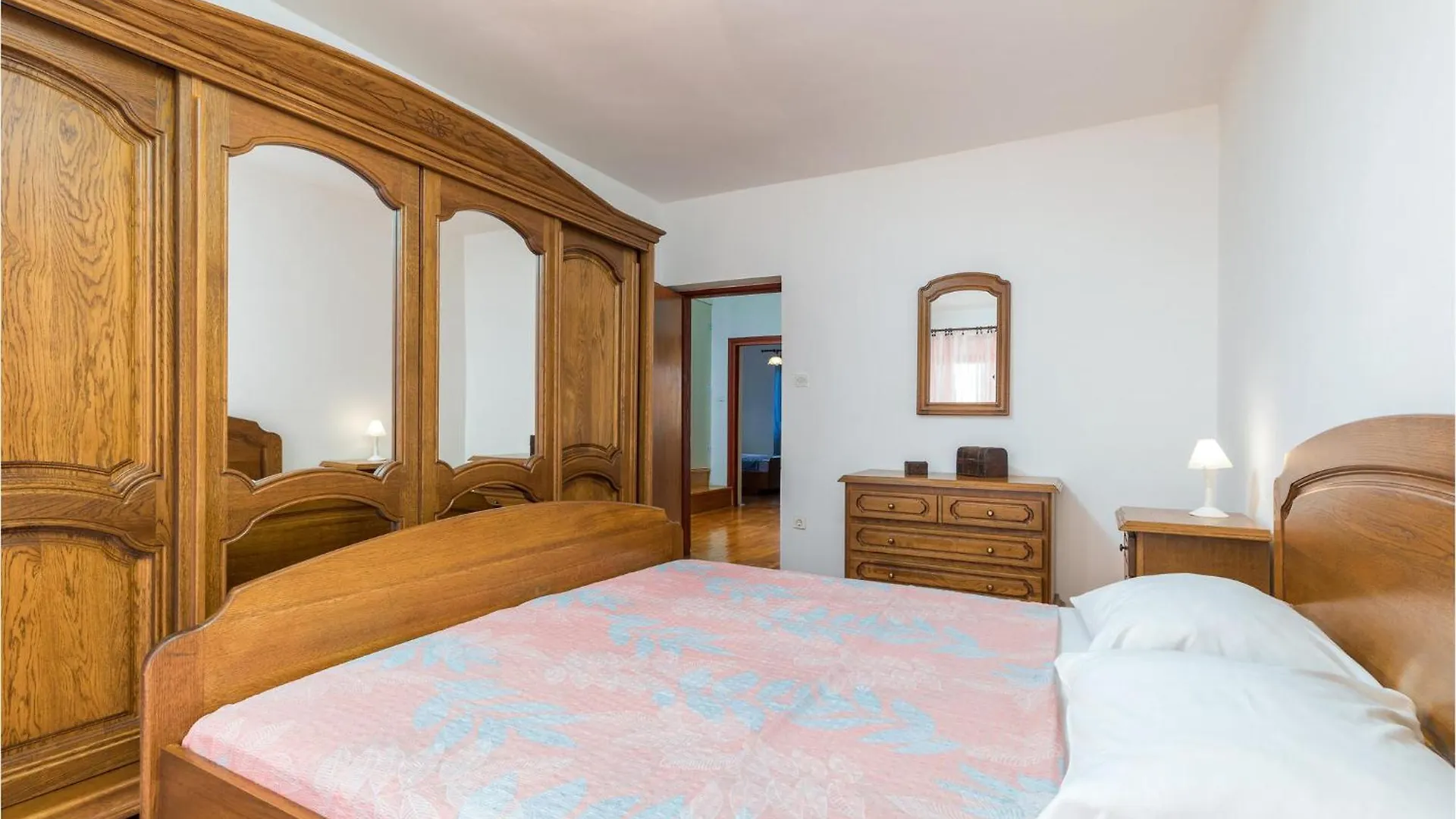 4 Bedroom Pet Friendly Apartment In Fazana Croatia